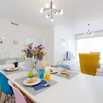 Hola Premium Centro * Málaga